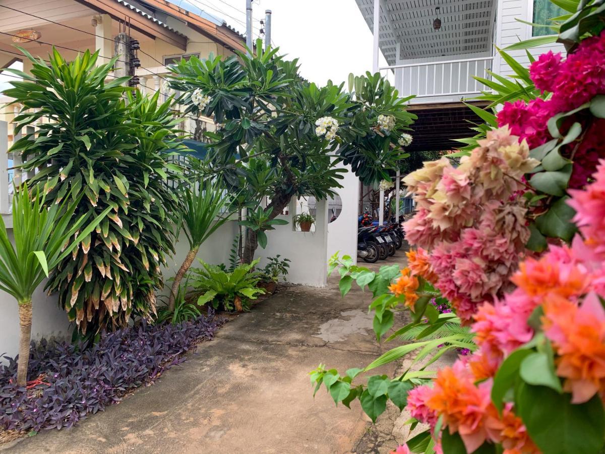 Homestay Sawaddeethaweesuk At Kohlarn Ko Lan